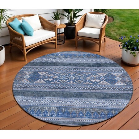 Homeroots 8' Navy Blue And Denim Blue Round Southwestern Washable Indoor Outdoor Area Rug 582832