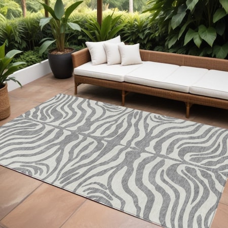 Homeroots 8' X 10' Gray And Ivory Animal Print Washable Indoor Outdoor Area Rug 600621