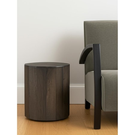 Homeroots 18" Wood Brown Solid Wood Round End Table 521943