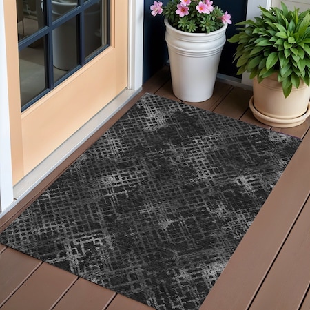 Homeroots 3' X 5' Charcoal Gray And Silver Geometric Washable Indoor Outdoor Area Rug 588292