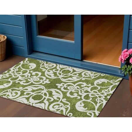 Homeroots 3' X 5' Green And Ivory Damask Washable Indoor Outdoor Area Rug 614425