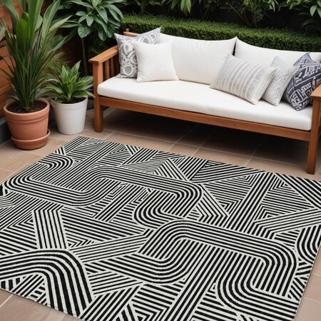 Homeroots 10' X 14' Black And Ivory Abstract Washable Indoor Outdoor Area Rug 594910