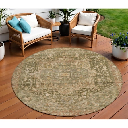 Homeroots 8' Fern Green Round Medallion Washable Indoor Outdoor Area Rug 608024
