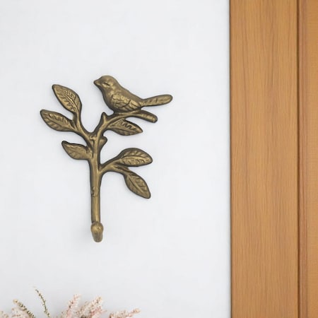 Homeroots 5" Antiqued Gold Cast Iron Bird Wall Hook 612075