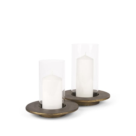 Homeroots Set of Two Gold Distressed Geometric Metal Tabletop Hurricane Candle Holders, 2PK 608530