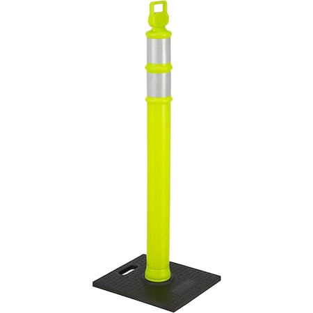 Global Industrial Reflective Delineator Post with Square Base, 49"H, Lime Green 670802