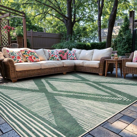 World Rug Gallery Contemporary Geometric Stripe Weather Resistant Reversibleindoor/Outdoor Rug 7ft 10in x 10ft Green WR109GREEN8X10