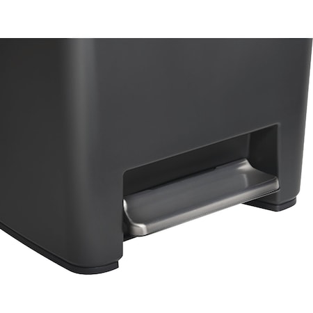 Rubbermaid 13 Gal. Premier Series IV Step-On Trash Can with Stainless Steel Lid 2124164