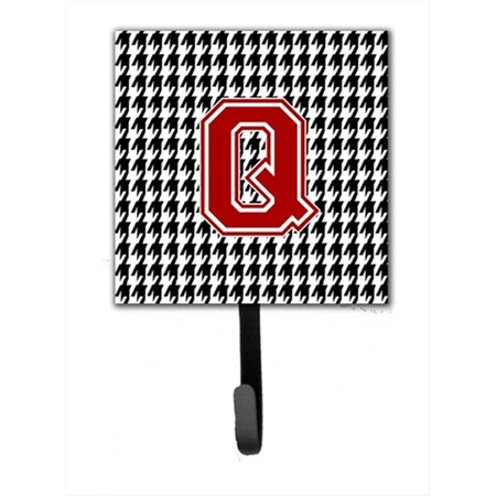 Carolines Treasures Monogram - Initial Q Houndstooth Leash Holder Or Key Hook CJ1021-QSH4