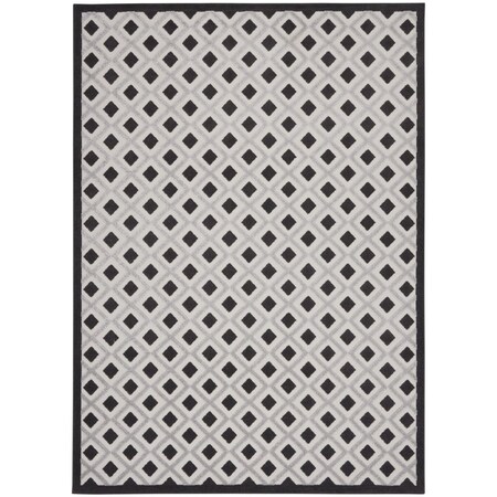 Homeroots 7' X 10' Black And White Geometric Indoor Outdoor Area Rug 546861