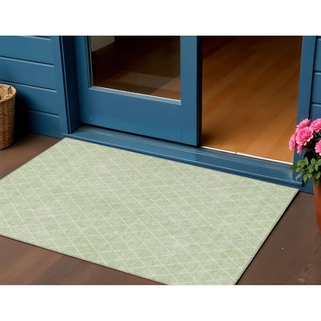 Homeroots 3' X 5' Mint Green And Ivory Geometric Washable Indoor Outdoor Area Rug 596123