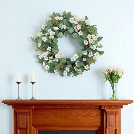 Homeroots 23" White And Green Mixed Assortment Artificial Wreath 634647