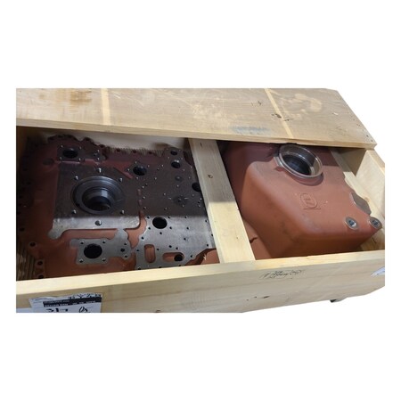 John Deere HOUSING REAR SECTION, JOHN DEERE OEM T181615 T181615