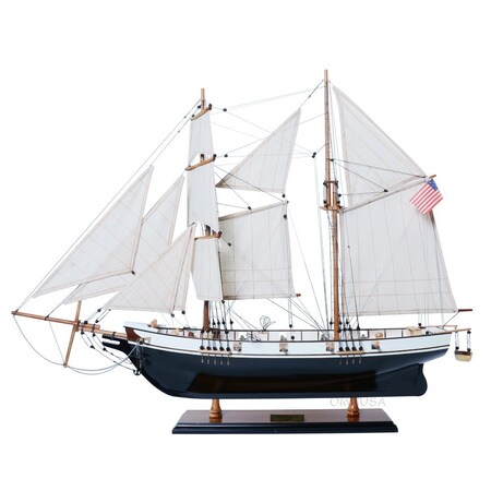 Homeroots 26" Black and White Solid Wood Hand Painted p-Oxybis(benzenesulfonyl hydrazide) Model Boat 401914