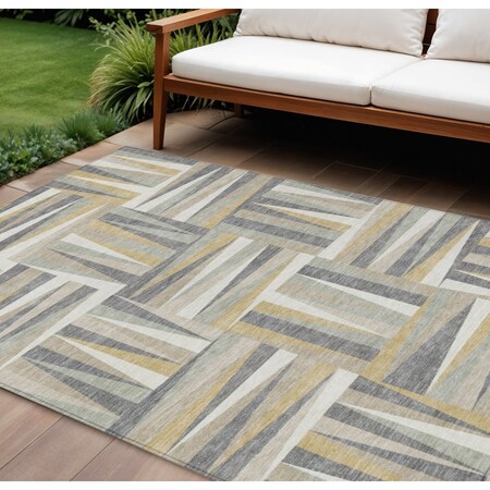 Homeroots 10' X 14' Beige Gray And Ivory Geometric Washable Indoor Outdoor Area Rug 598237