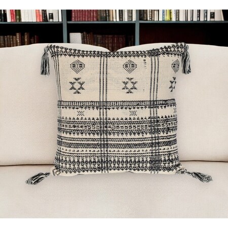 Homeroots 18" Beige and Black Southwestern Cotton Throw Pillow With Tassels 529301