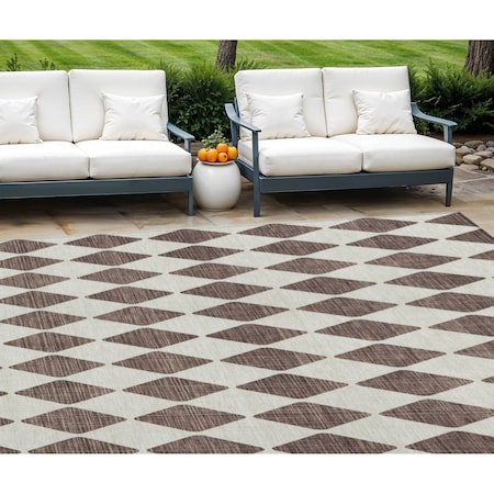 Homeroots 10' X 14' Brown Geometric Washable Indoor Outdoor Area Rug 577024
