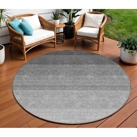 Homeroots 8' Black And Ivory Round Ombre Washable Indoor Outdoor Area Rug 595789