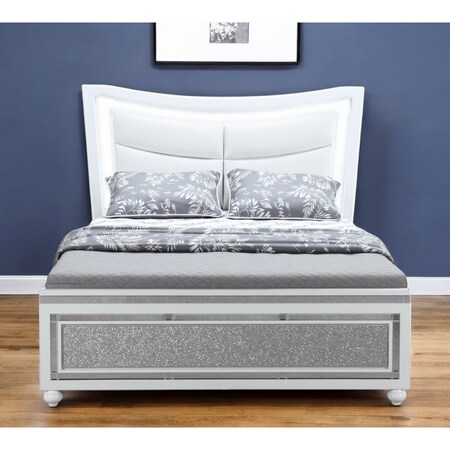 Homeroots Silver And White Faux Crystal Bling Wood And Upholstery Lighted Full Bed Frame 564759