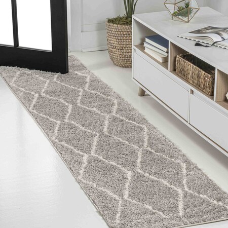 Jonathan Y Catala Moroccan Diamond Shag Gray/Ivory 2 ft. x 8 ft. Runner Rug MOH405B-28