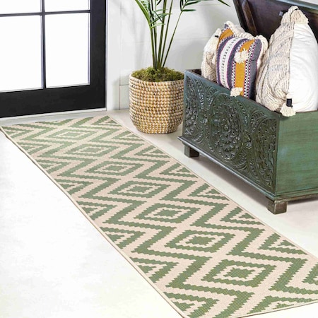 Jonathan Y Sintra Diamond Tribal Green/Cream 2 ft. x 8 ft. Indoor/Outdoor Runner Rug SMB116B-28