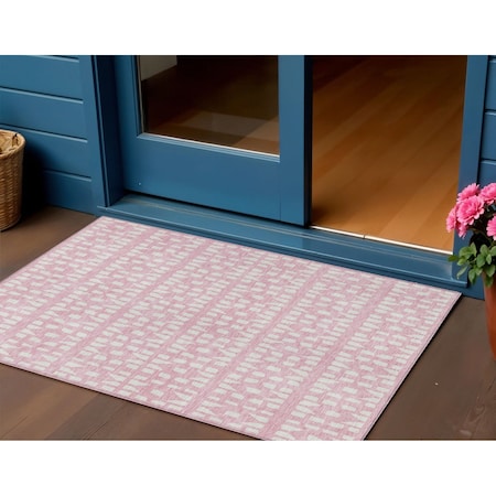 Homeroots 3' X 5' Pink And Ivory Geometric Washable Indoor Outdoor Area Rug 613795