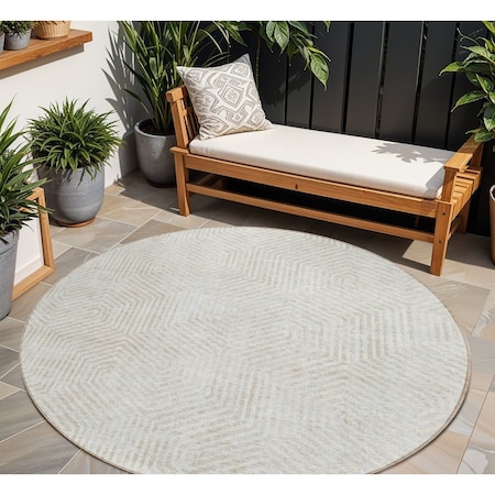 Homeroots 8' Ivory And Gray Round Geometric Washable Indoor Outdoor Area Rug 594559
