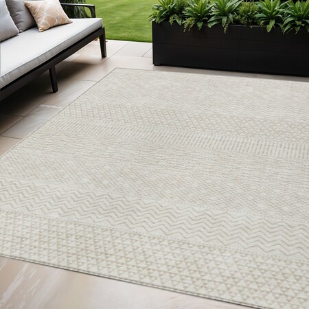 Homeroots 5' X 8' Ivory And Beige Chevron Washable Indoor Outdoor Area Rug 612269