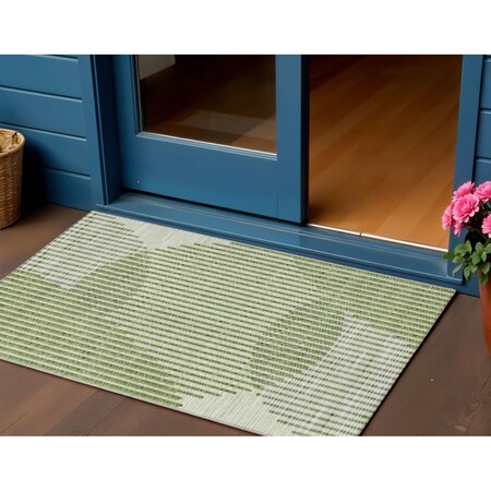 Homeroots 3' X 5' Green And Ivory Geometric Washable Indoor Outdoor Area Rug 597625
