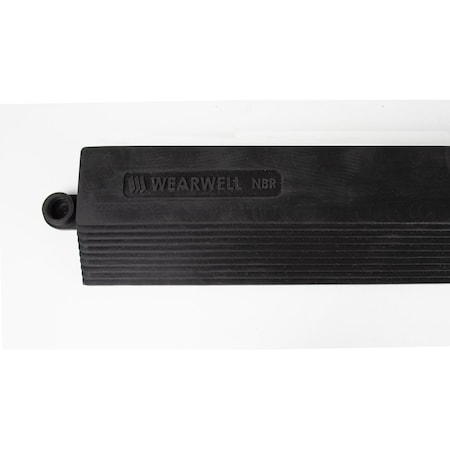 Wearwell Antifatigue Mat, 36 in L x 3 in W, 5/8" Thickness, Nitrile Rubber, Black 578.EDGINGMNBRBK