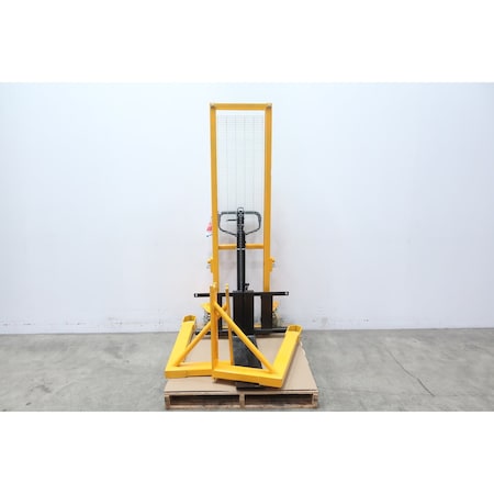 Apollo MANUAL HYDRAULIC STRADDLE STACKER 1100LBS SDJAS500