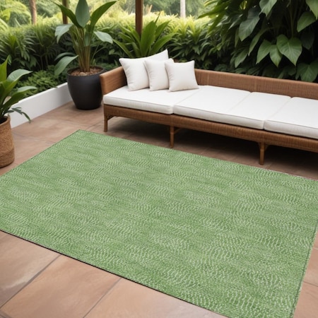 Homeroots 8' X 10' Green And Ivory Geometric Washable Indoor Outdoor Area Rug 602368