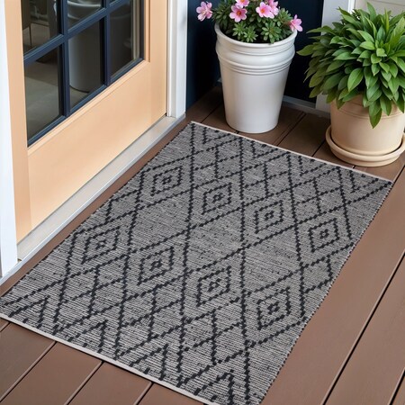 Homeroots 2' X 3' Natural and Black Geometric Handmade Indoor Outdoor Area Rug 557090