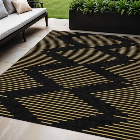 Homeroots 5' X 8' Black And Beige Geometric Washable Indoor Outdoor Area Rug 598723