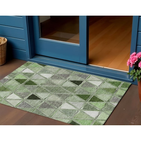 Homeroots 3' X 5' Green And Fern Green Geometric Washable Indoor Outdoor Area Rug 583010