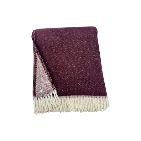 Homeroots 55" X 70" Plum And White Cotton Blend Woven Chevron Plush Throw Blanket with Fringe 633080