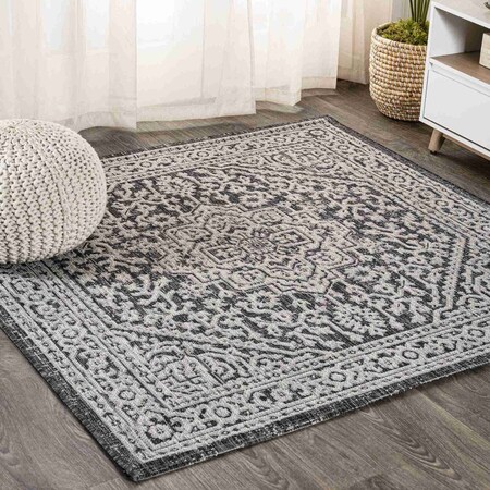 Jonathan Y Sinjuri Medallion Textured Weave Gray/Black 4 ft Square Indoor/Outdoor Area Rug SMB101D-4SQ