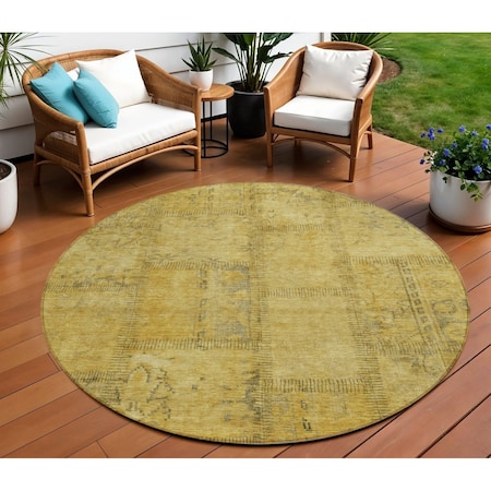 Homeroots 8' Gold Wheat And Gray Round Patchwork Washable Indoor Outdoor Area Rug 581601