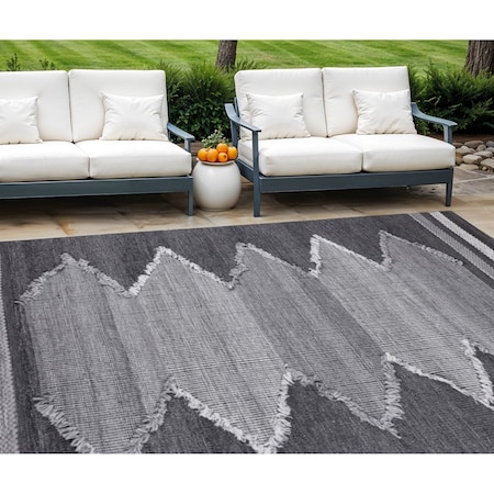 Homeroots 8' X 10' Gray Geometric Handmade Indoor Outdoor Area Rug 557189