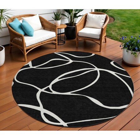 Homeroots 8' Black And Ivory Round Abstract Washable Indoor Outdoor Area Rug 597459