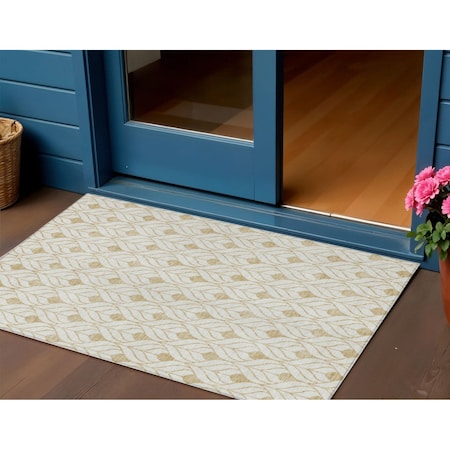 Homeroots 3' X 5' Gold And Beige Geometric Washable Indoor Outdoor Area Rug 595733