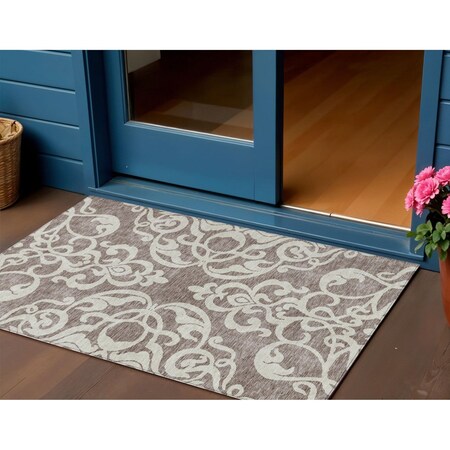 Homeroots 3' X 5' Taupe And Ivory Damask Washable Indoor Outdoor Area Rug 614461