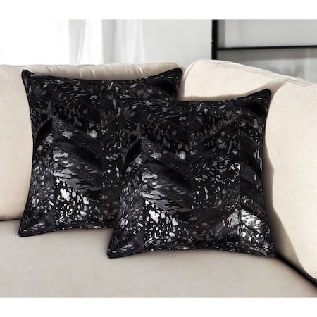 Homeroots Set of Two 18" Black and Silver Chevron Cowhide Throw Pillows with Glitter, 2PK 544581