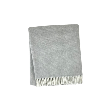 Homeroots 55" X 70" Light Gray And White Herringbone Cotton And Microfiber Woven Throw Blanket with Fringe 633086