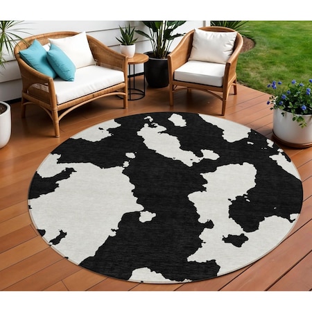 Homeroots 8' Black And Ivory Round Abstract Washable Indoor Outdoor Area Rug 614511