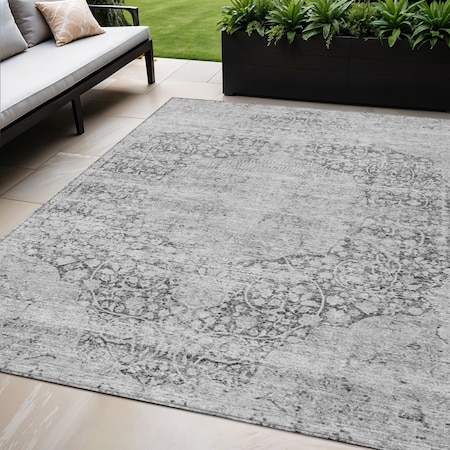 Homeroots 5' X 8' Gray And Ivory Oriental Washable Indoor Outdoor Area Rug 605116
