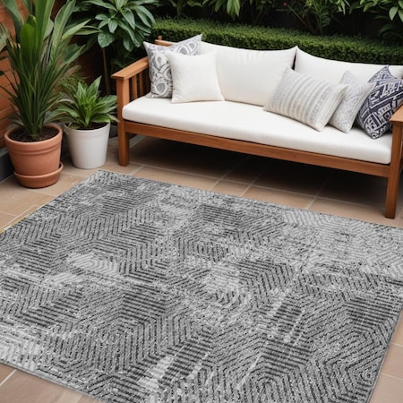 Homeroots 10' X 14' Gray And Charcoal Geometric Washable Indoor Outdoor Area Rug 594556