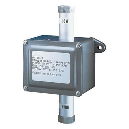 Omega General Purpose Pressure Switch, Industrial, Differential Type, (1) 15 A DPDT, 1/4 " NPT Female, 0 PSW-152