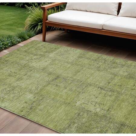 Homeroots 8' X 10' Fern Green And Artichoke Green Patchwork Washable Indoor Outdoor Area Rug 581596