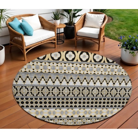 Homeroots 8' Charcoal Gray And Gold Round Quatrefoil Washable Indoor Outdoor Area Rug 583212